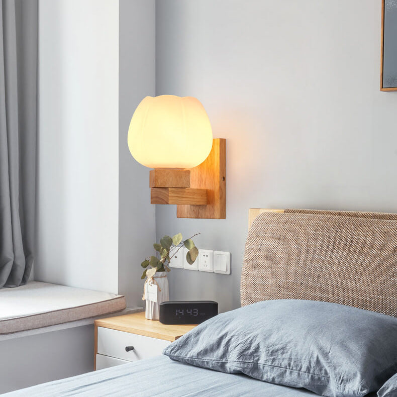 ScandiLicht - Modern glass and wooden wall lamp 