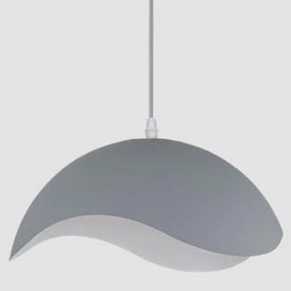 ElegantLuxe - Vintage Pendant Lamp in Black Metal 