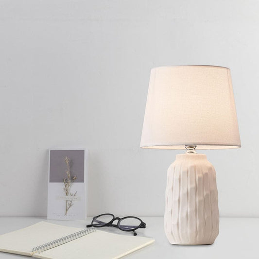 Eclat - Design table lamp with tapered shade and cylindrical ceramic base