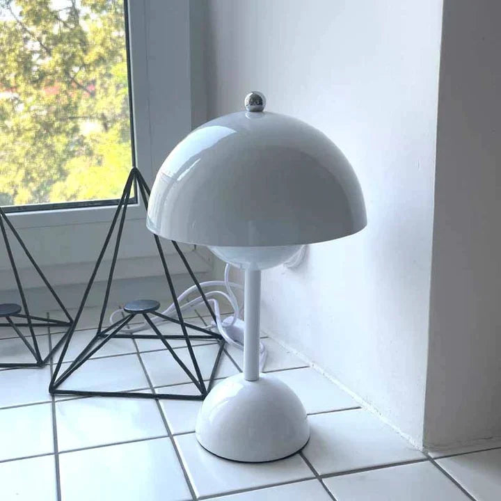 Luxurious Modern Scandinavian Table Lamp 