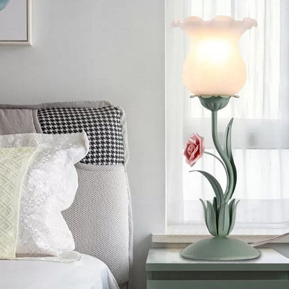 FloraLight - Flower Design Table Lamp for Bedside Table