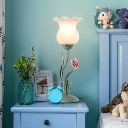 FloraLight - Flower Design Table Lamp for Bedside Table