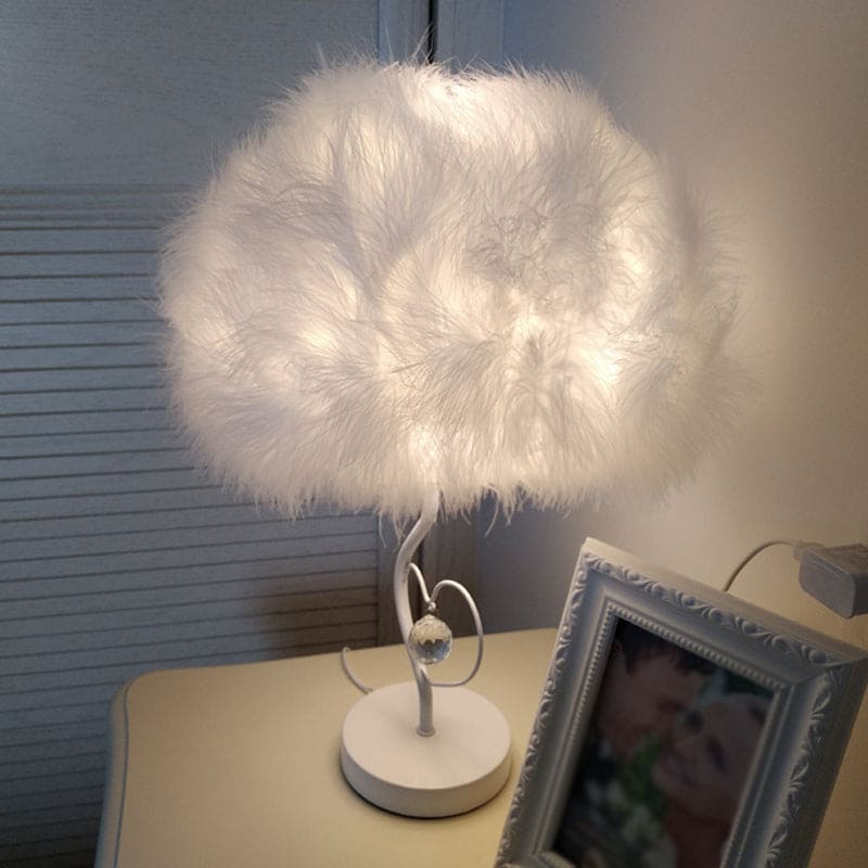 EvoGlow - Scandinavian Romantic Feather Cloud Table Lamp