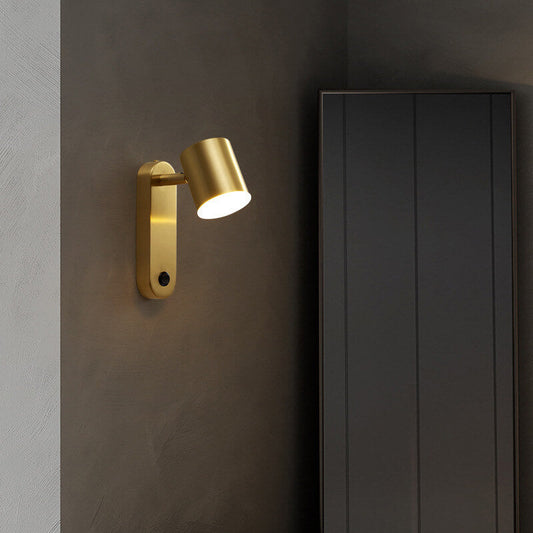 LumiStyle - Modern wall lamp with cylindrical copper design 