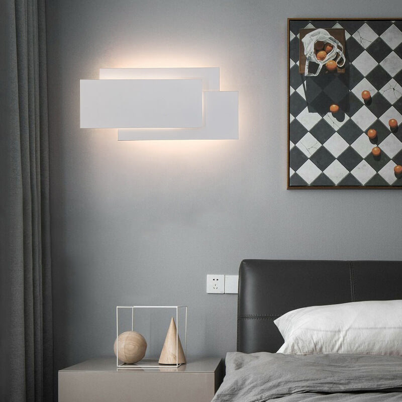 LumiNova - Minimalist square stacked LED wall lamp in aluminum 