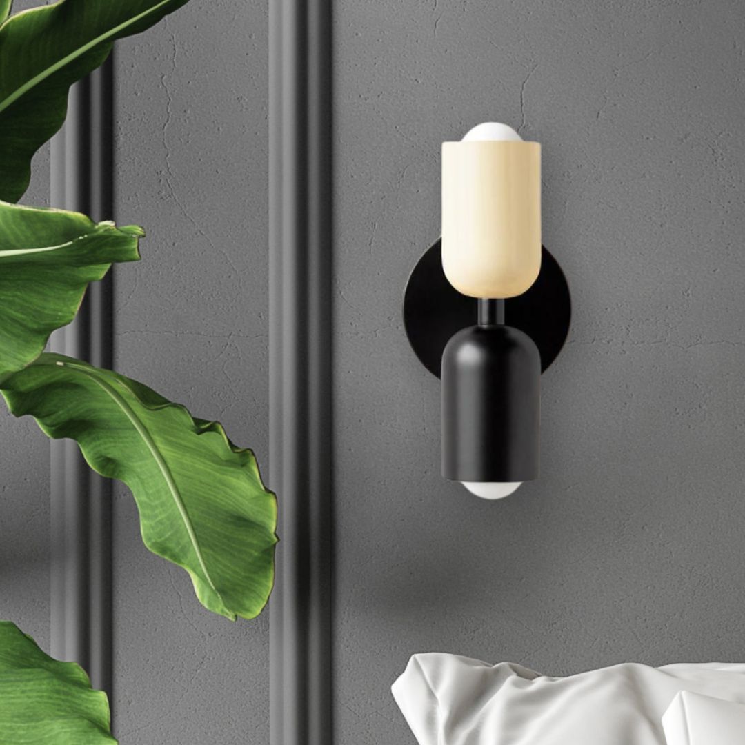 LuxeBrio - Elegant and Stylish Wall Lamp