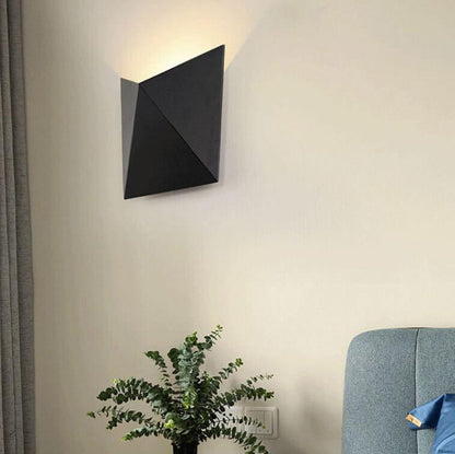 EcoLume - Modern minimalist Origami LED wall lamp with 1 light 