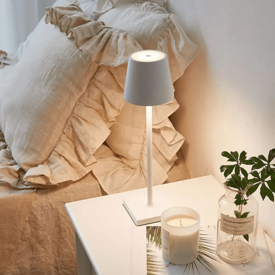 LuxaGlow - Luxury wireless table lamp