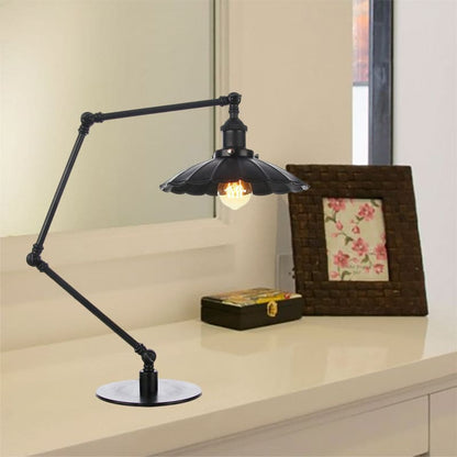 LichtStijl - Verstelbare vintage lamp met geschulpte metalen kap