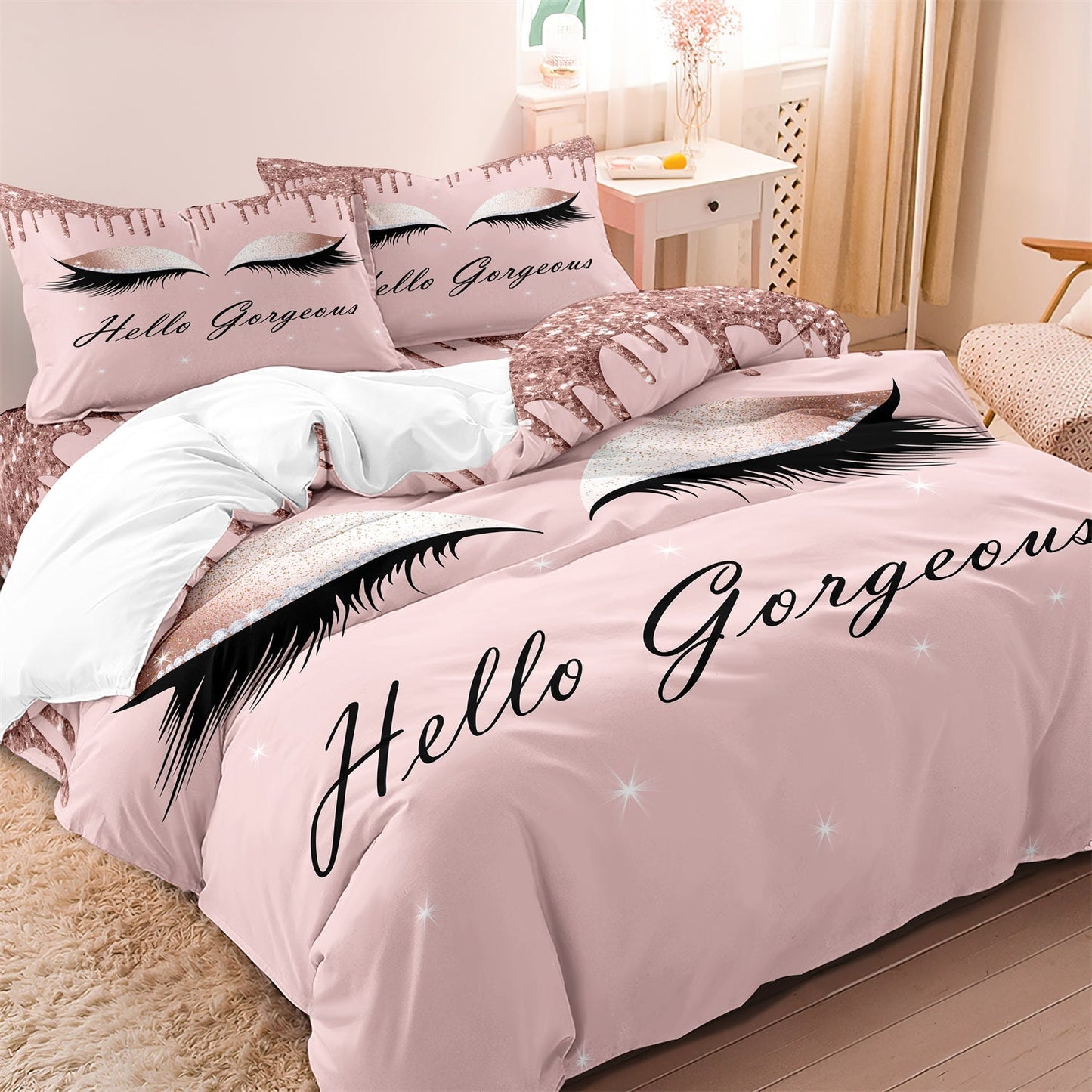 GlamGlow - Hello Gorgeous Eye Lash Printed Duvet Cover Bedding Set