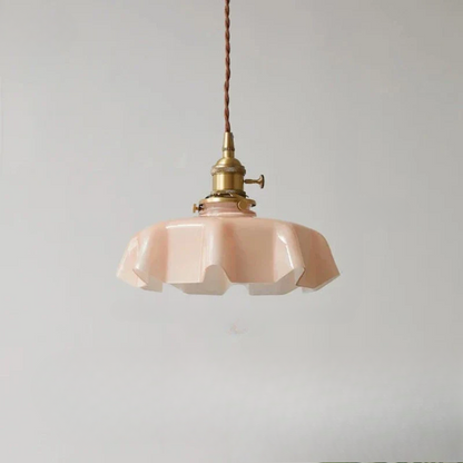 ClassicGleam - Timeless brass pendant lamp