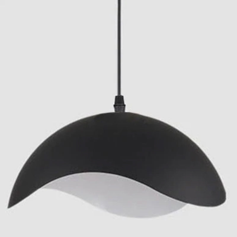 ElegantLuxe - Vintage Pendant Lamp in Black Metal 