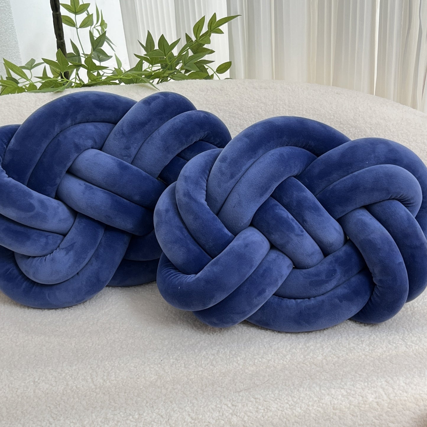 PlumeDouce - Set of 2 Decorative Plush Cushions