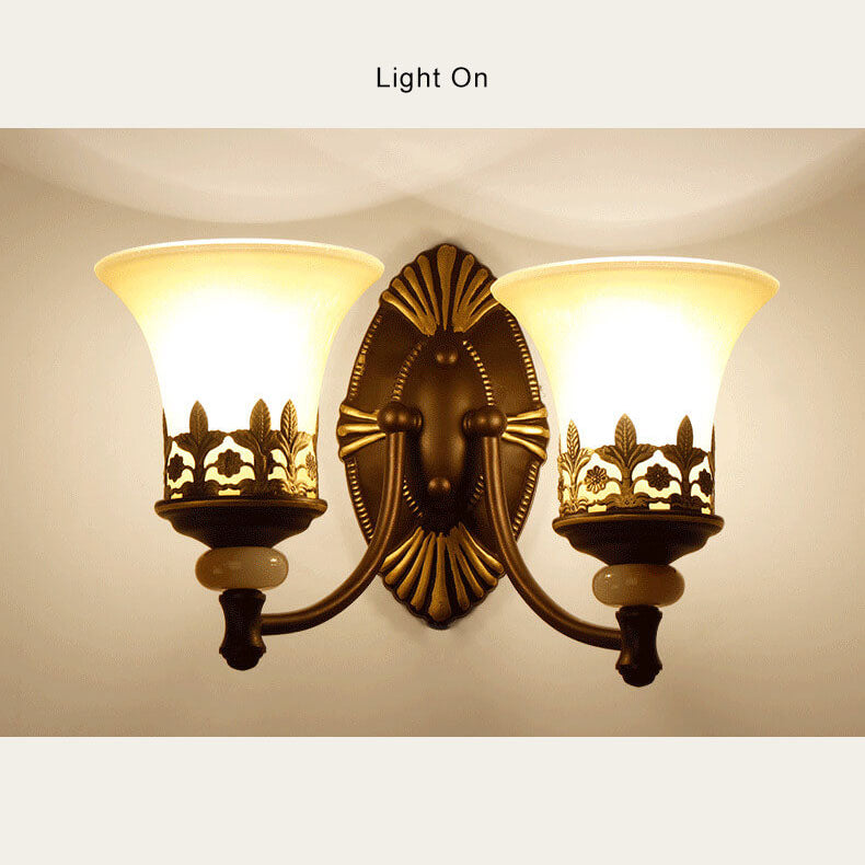 LuminoGlow - Retro wall lamp with double lampshades 