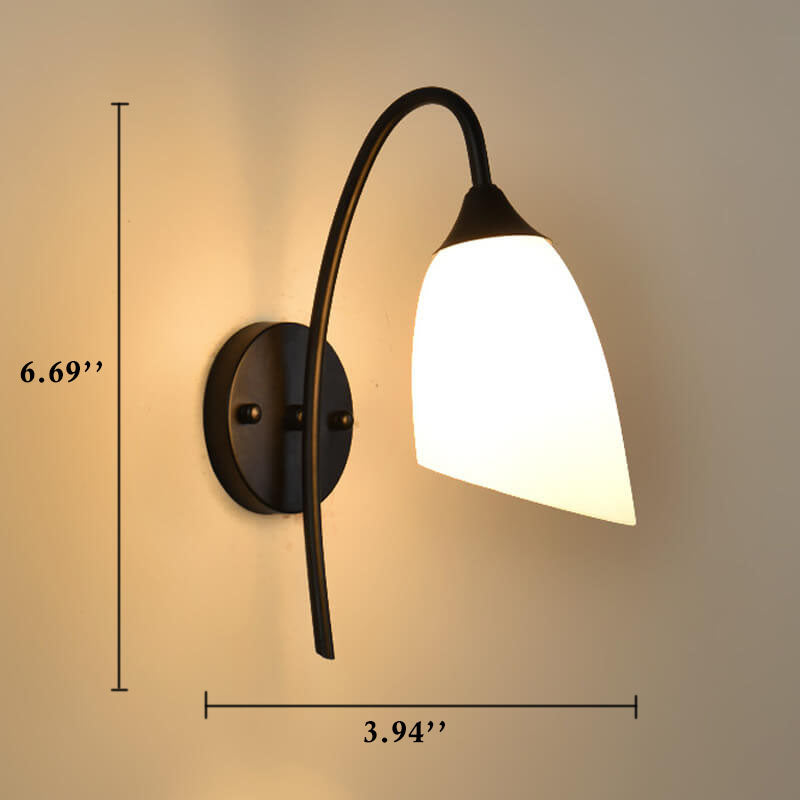 GloeiGlow - Modern slanted, bell-shaped wall lamp with arm 