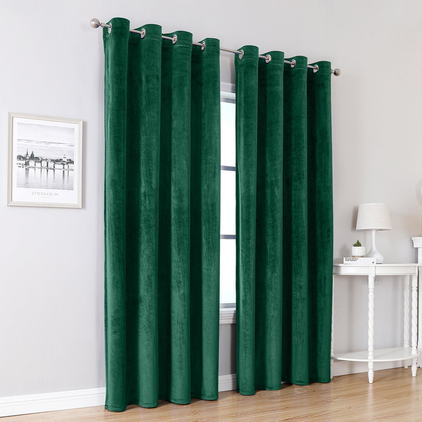 SleekVelvet - Modern Velvet Curtains, Plain and Thermal for Maximum Comfort 