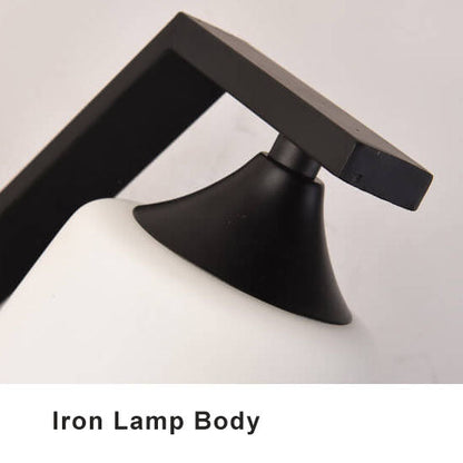 HoutenGloed - Simple wall lamp with wooden arm 