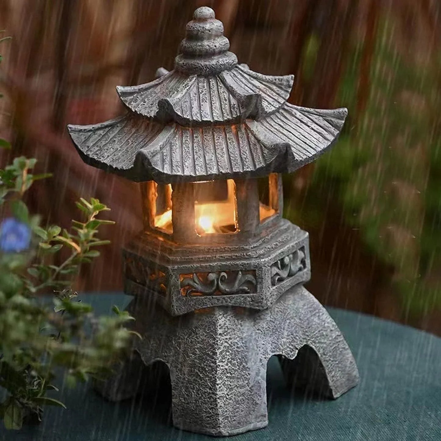 Lantern - Elegant Garden Lighting 