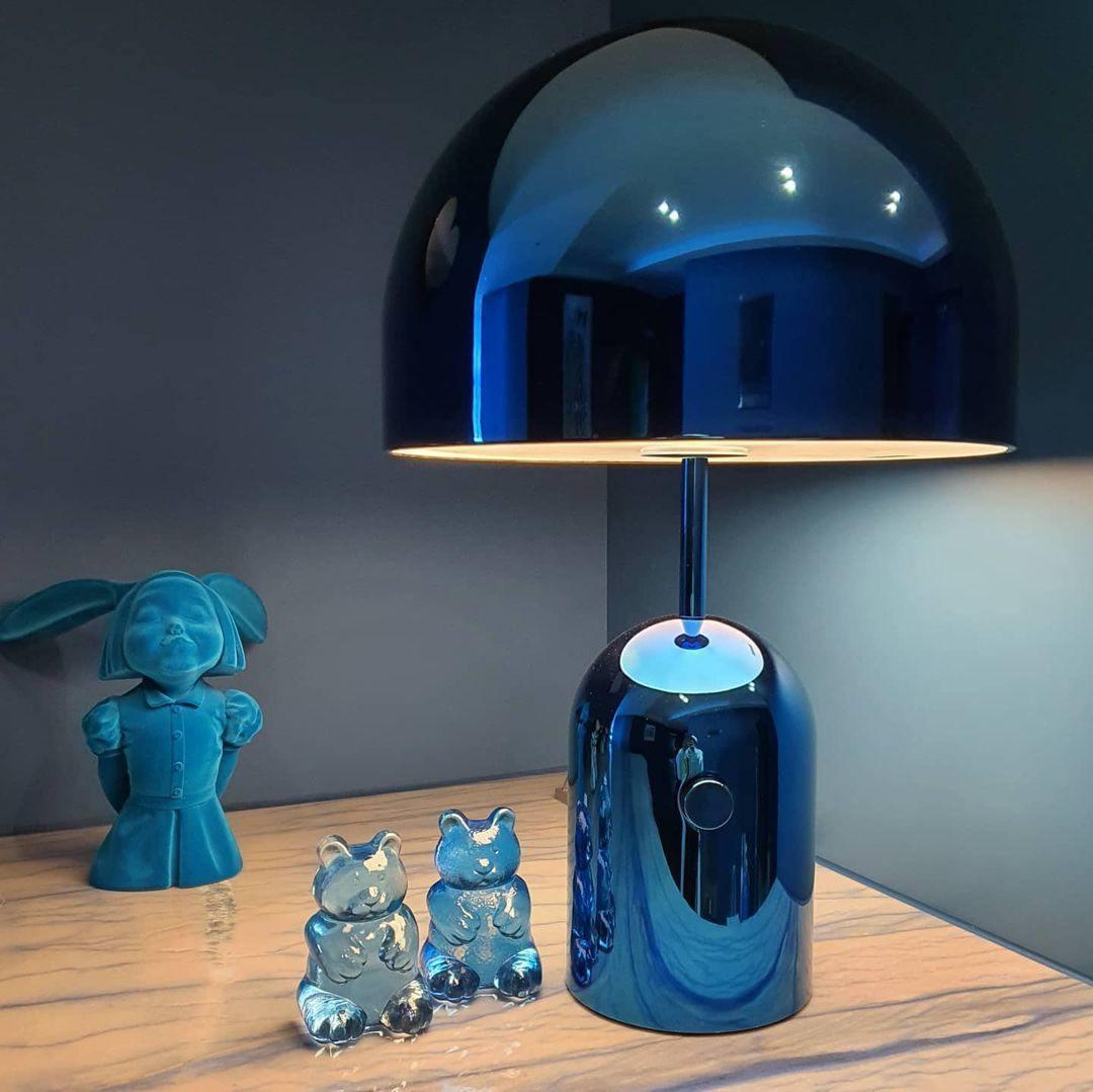 ChimeGlow - Bell-shaped table lamp for an elegant touch of light