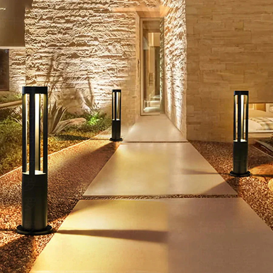 Rocklux - Elegant LED Garden Lamp