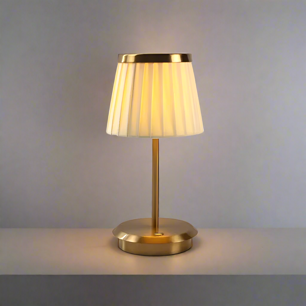 Classic-Elegant-Table-Lamp-2_dde513d0-1511-4f3d-863d-75f69827718a.png