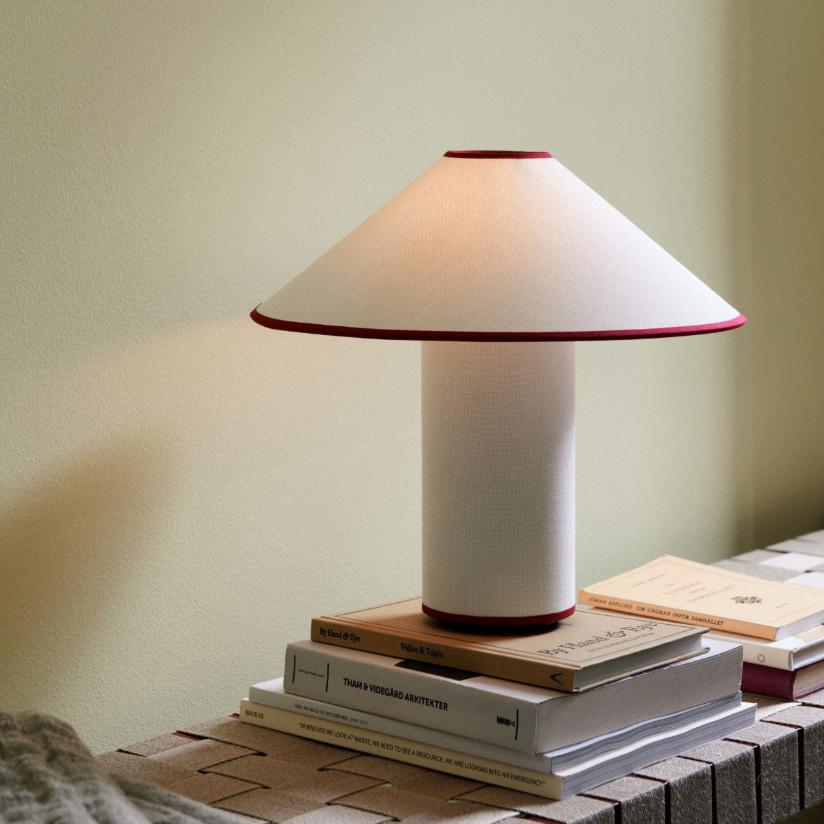 ÉclatColette – Modern Table Lamp 