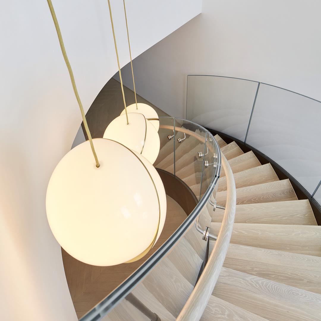 CielCourbe - Moon Shaped Pendant Lamp 