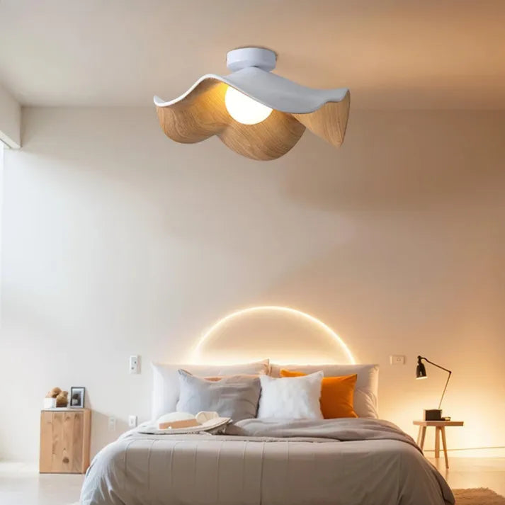 Nordic – Wooden and Resin Lotus Ceiling Lamp 