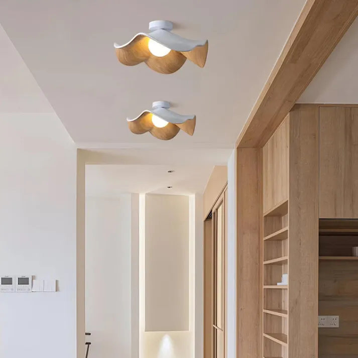 Nordic – Wooden and Resin Lotus Ceiling Lamp 