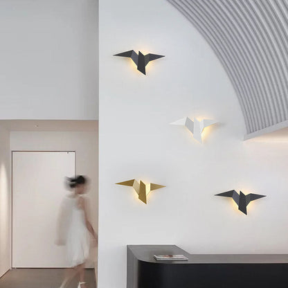 Bird-sized Wall Lamp by Creative Iron - An Artistic Touch for Your Interior 