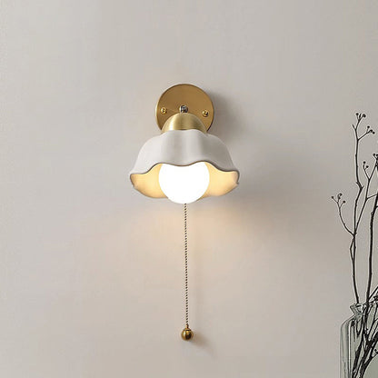 Retro Franse Witte Bloem Wandlamp - Elegante en Tijdloze Verlichting