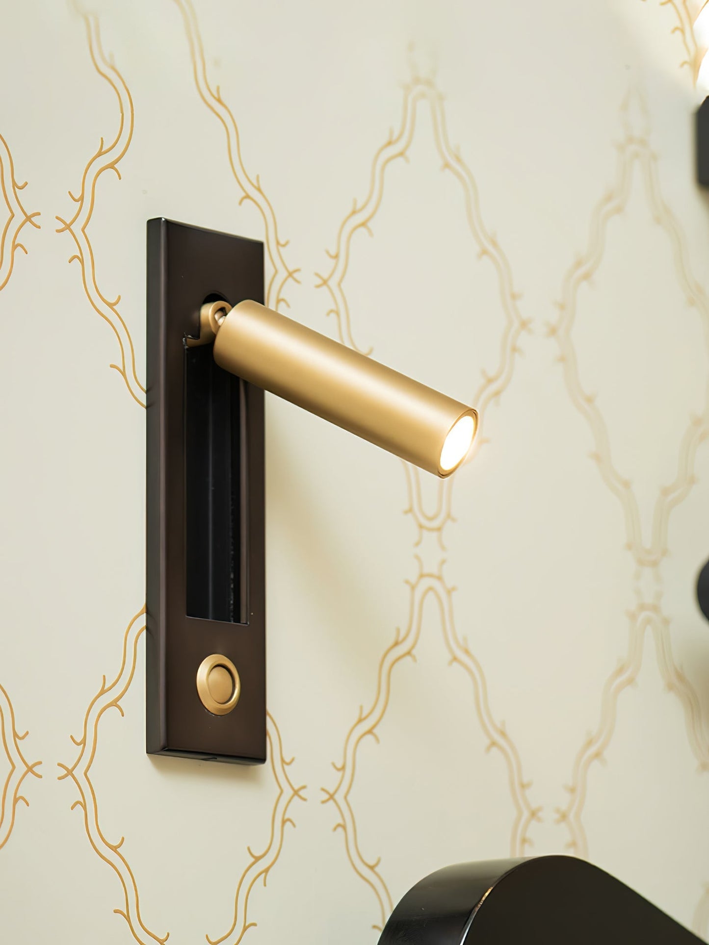 Embedded – Built-in Wall Light for the Night 