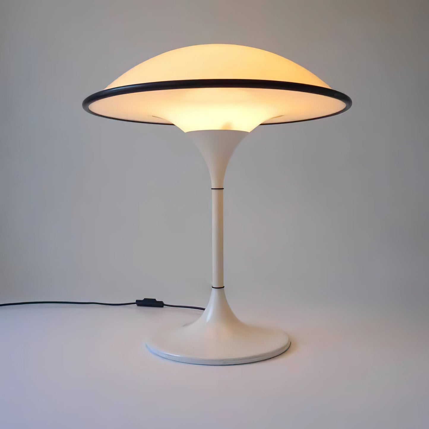 LumiFont - Elegante Tafellamp met Uniek Ontwerp