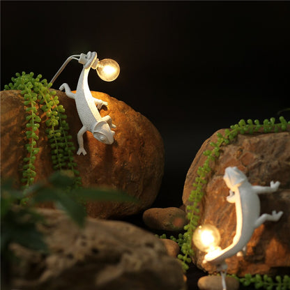 LizarLamp - Lizard Table lamp 