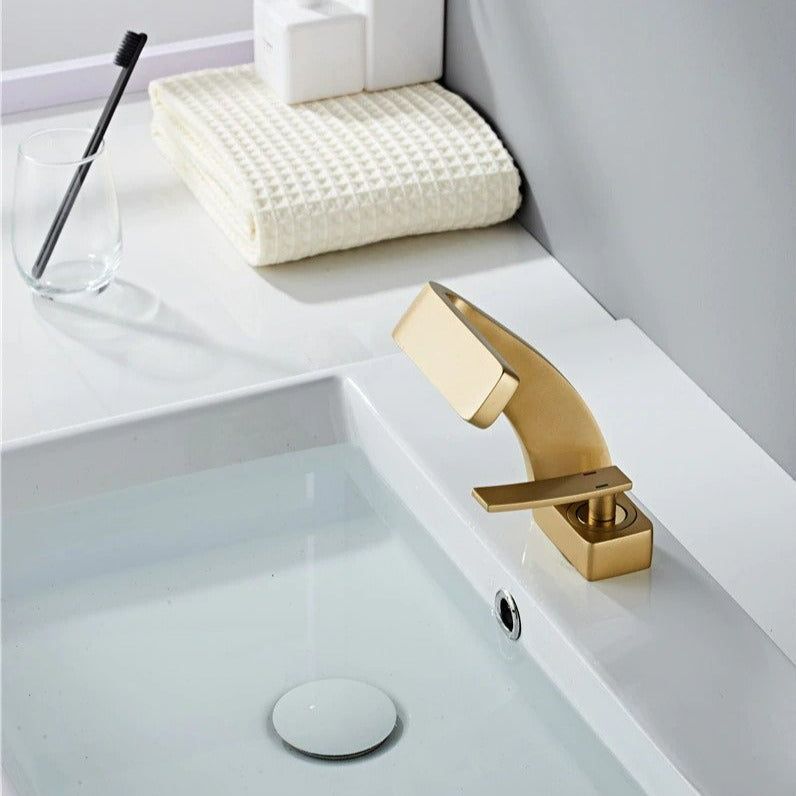 Modern Curved Faucet