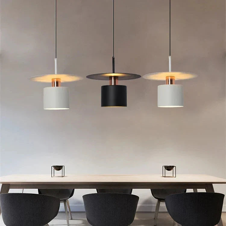 Linear – Elegant and Sleek Pendant Lamp 