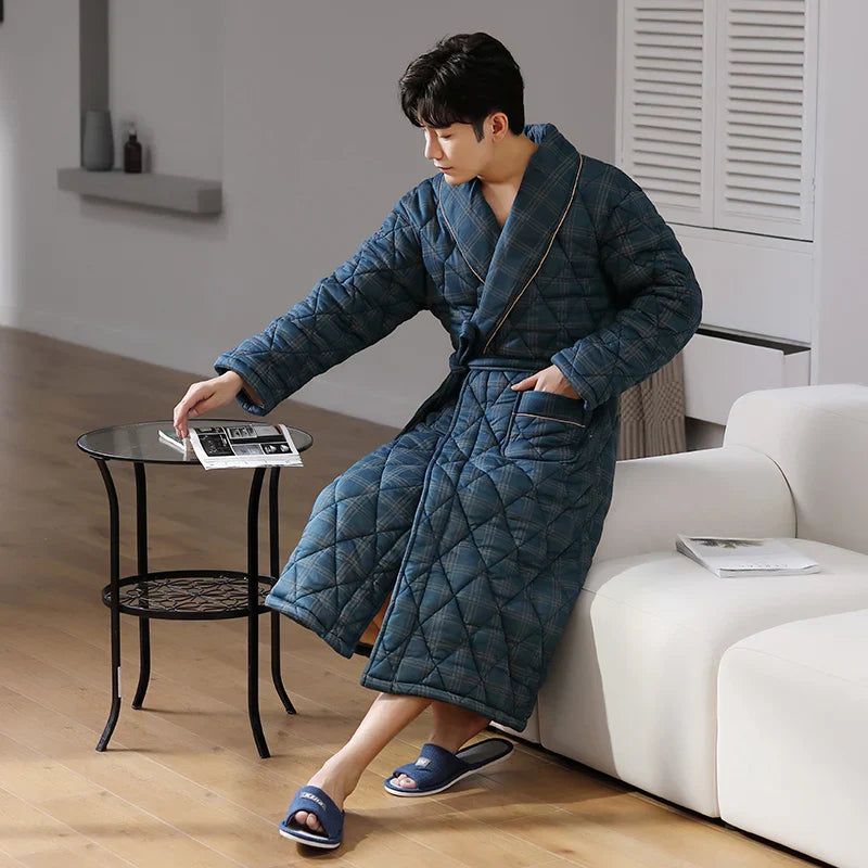 CozyLayer – Winter Bathrobe with 3 Layers