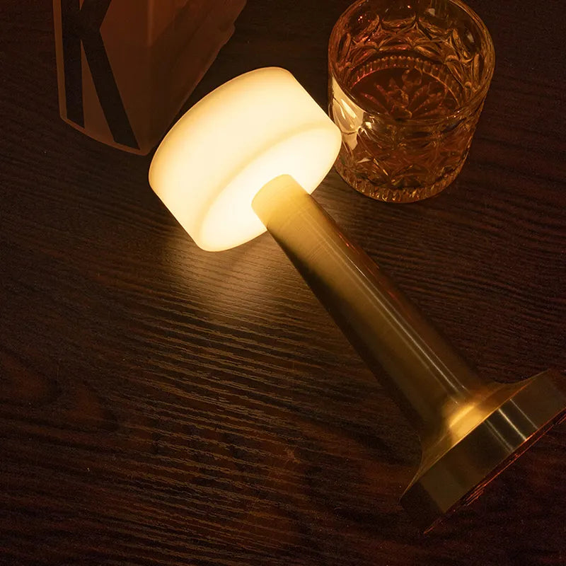 GlimmerBeam – Sparkling Table Lamp 