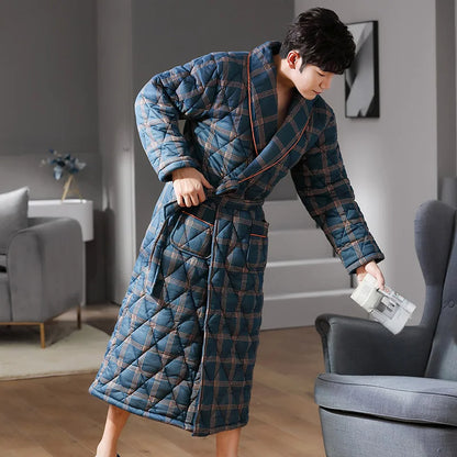 CozyLayer – Winter Bathrobe with 3 Layers