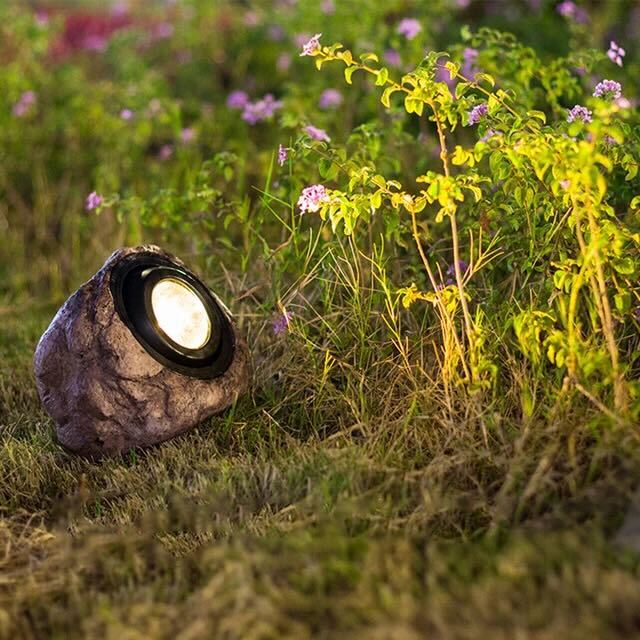 Rocksolar - Zonne-lamp voor buiten in steen