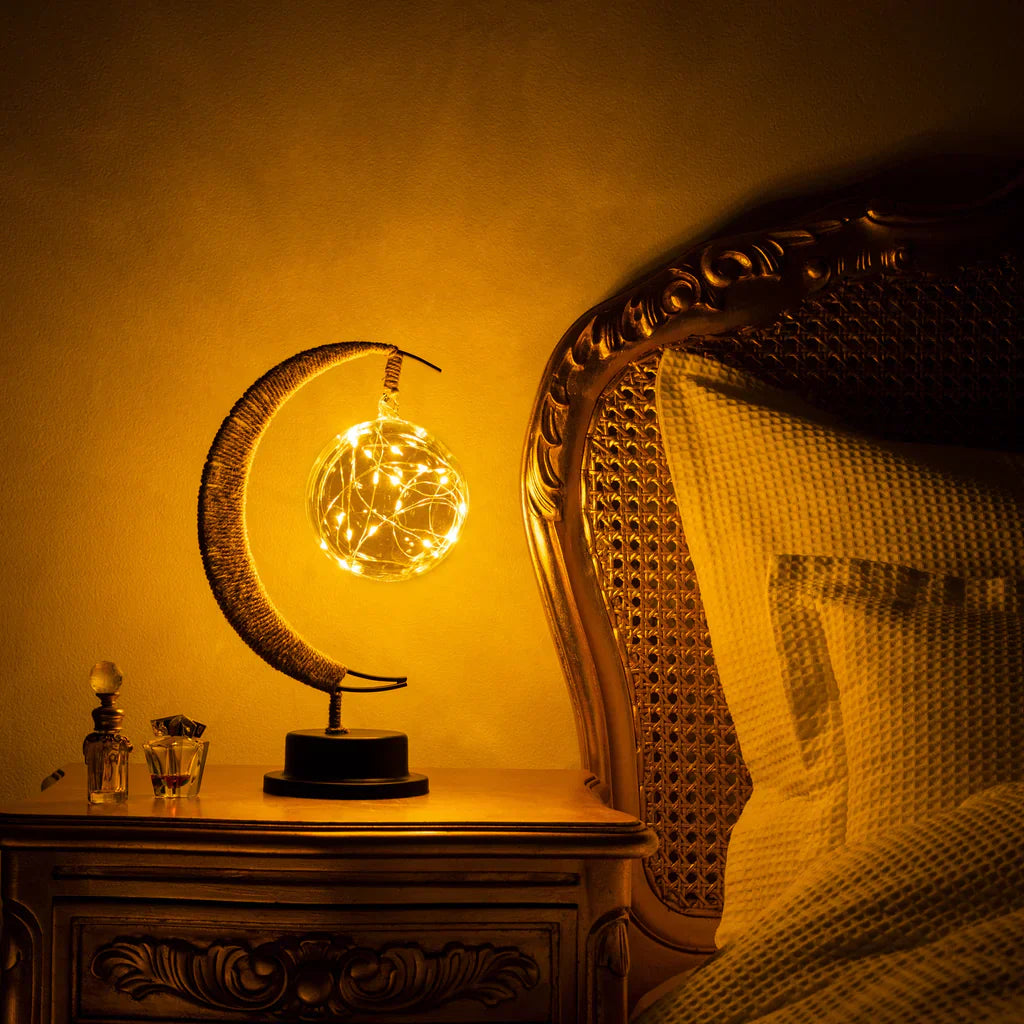 Enchanted – Magical Moon Lamp 