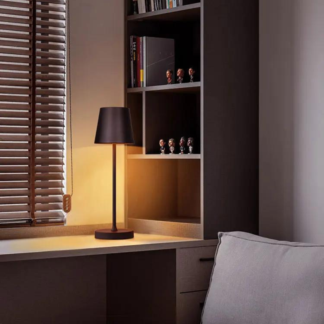 LuxaGlow - Luxury wireless table lamp