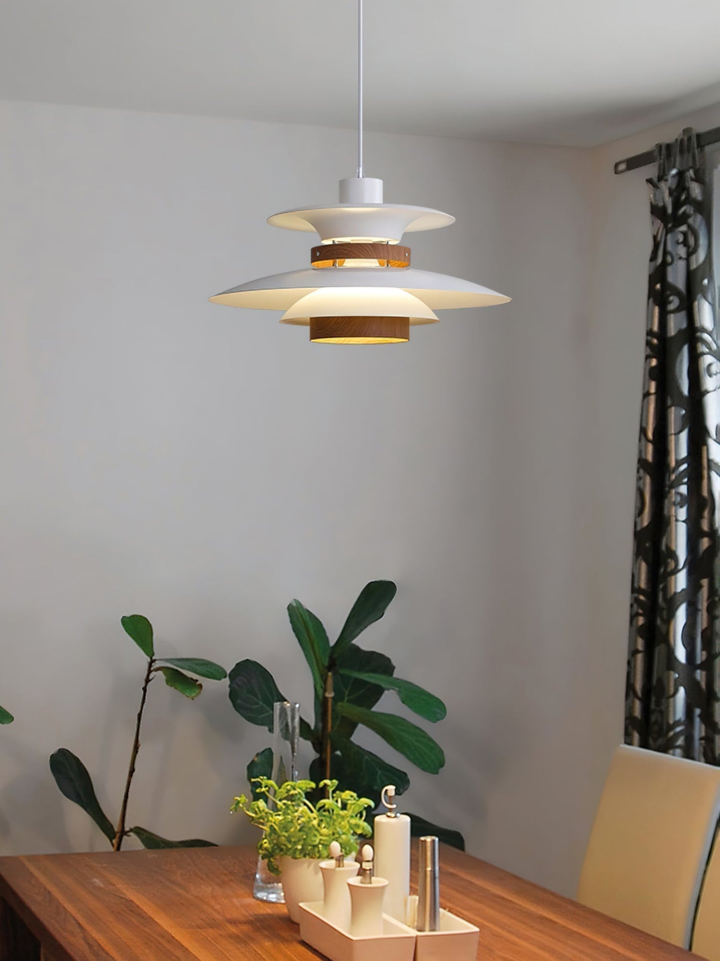 Mercero – Elegant Pendant Lamp