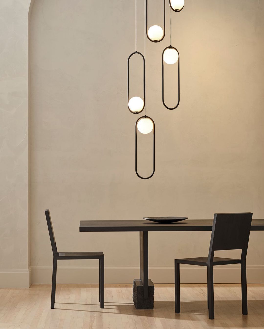 Mila - Elegant and Modern Pendant Lamp 