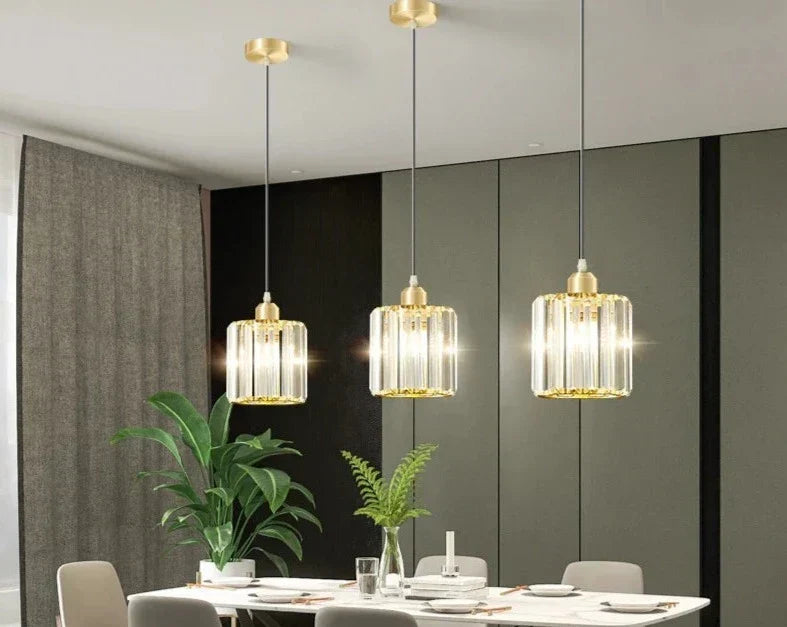 SparkleLamp - Sophisticated Crystal Pendant Lamp 