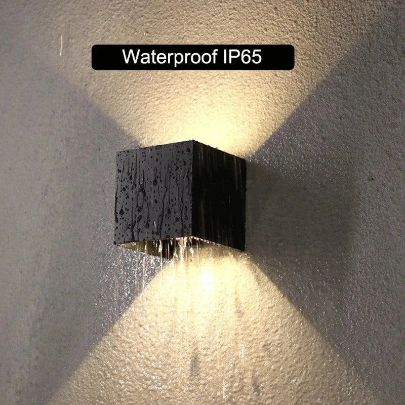 MetroLite - Stylish Outdoor Wall Lamp