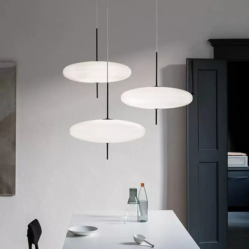 Moderne-Vliegende-Schotel-Hanglampen-Led-Minimalistische-Zwart-Witte-Hanglampen-Restaurant-Studeerkamer-Woonkamers-Slaapkamerbar-Thuislamp_2f968e25-44f4-406b-9e09-52d67c8ac36d.webp