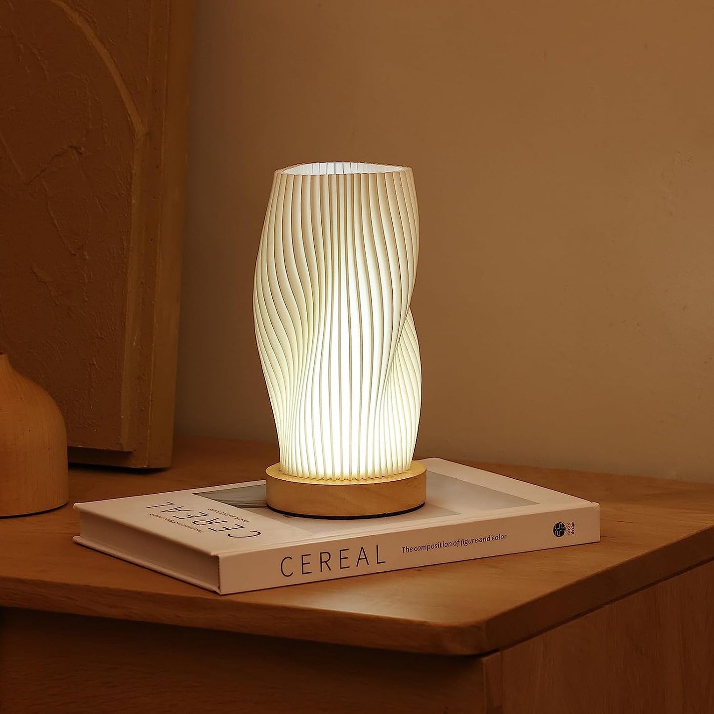 CalmGlow – Soothing Wave Lamp 