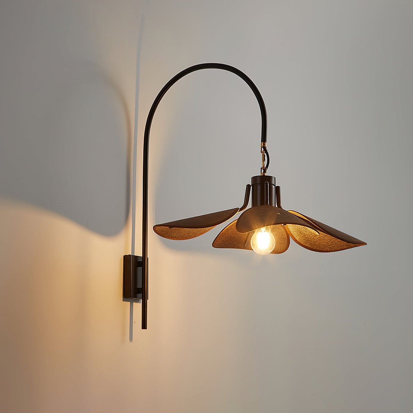 Petal – Bloemige Wandlamp