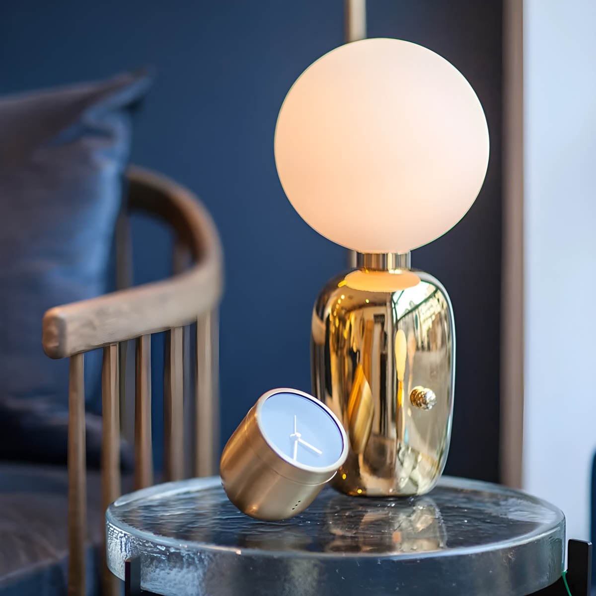 RAISO - Elegant and Refined Lamp 